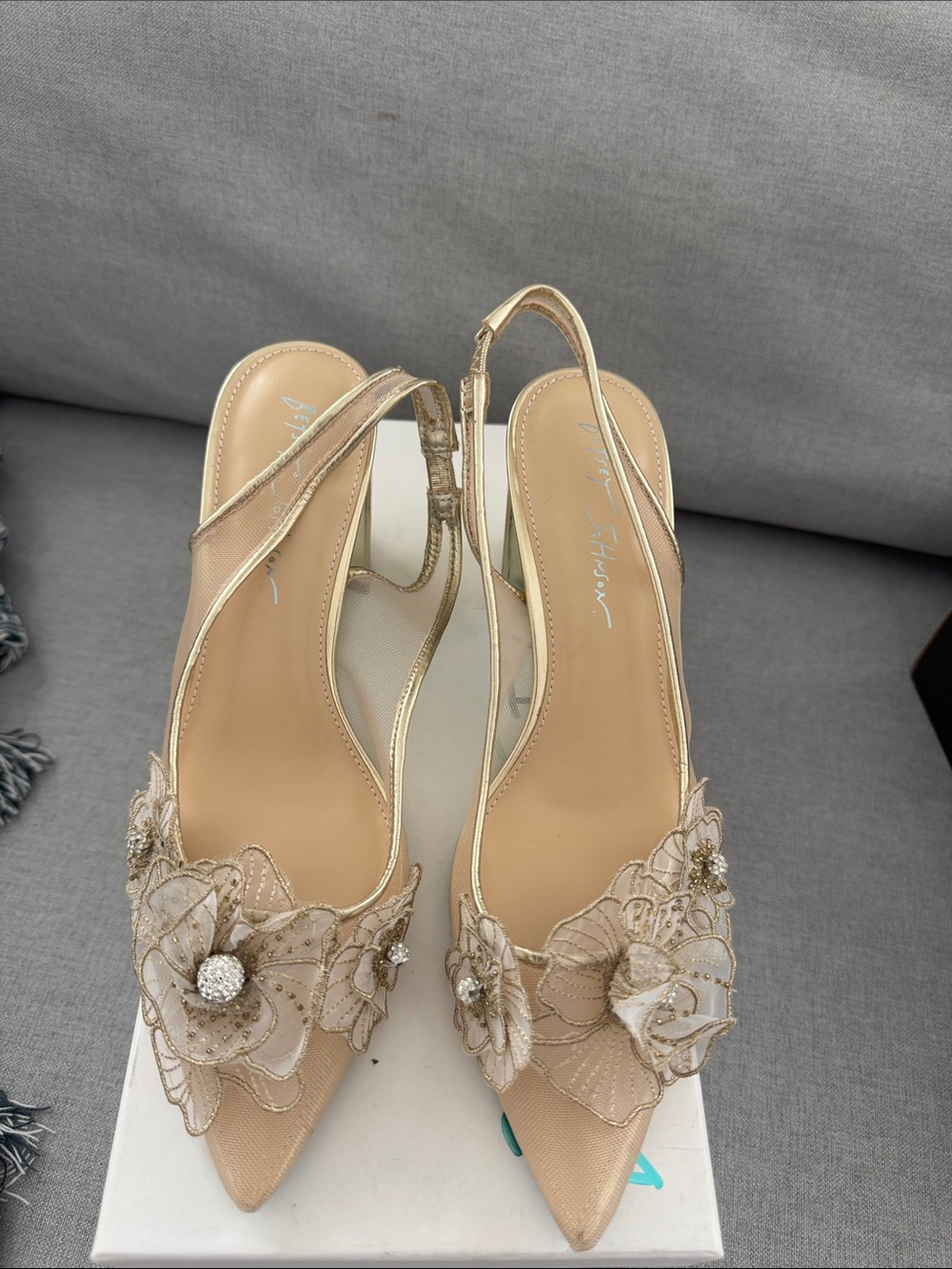 Betsey Johnson Gold Floral Appliqué Block Heel Slingbacks - Picture 3 of 4